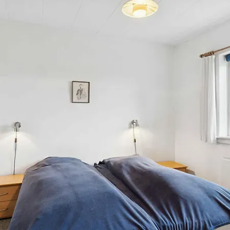 On Large Grounds With Beautiful View Willa