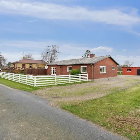Villa On Large Grounds With Beautiful View *