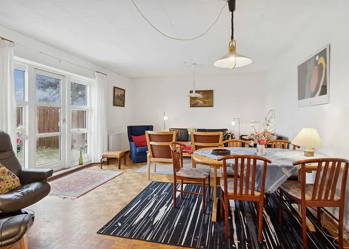 On Large Grounds With Beautiful View Willa Nordenbro Vesteregn