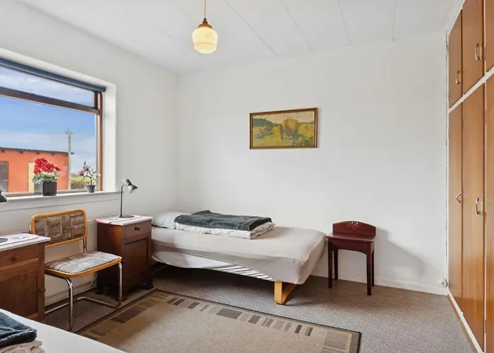 On Large Grounds With Beautiful View * Nordenbro Vesteregn