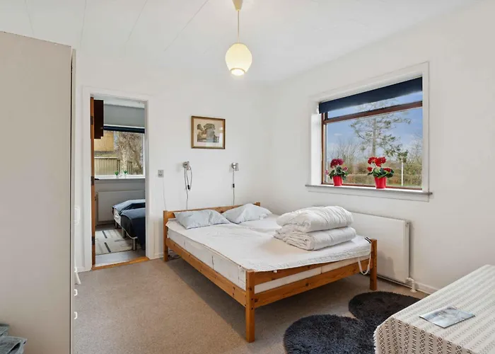 On Large Grounds With Beautiful View Willa Nordenbro Vesteregn