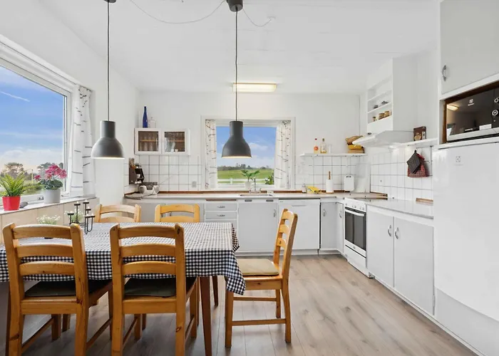 On Large Grounds With Beautiful View Nordenbro Vesteregn